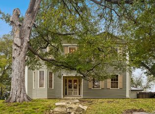 276 E Coll, New Braunfels, TX 78130
