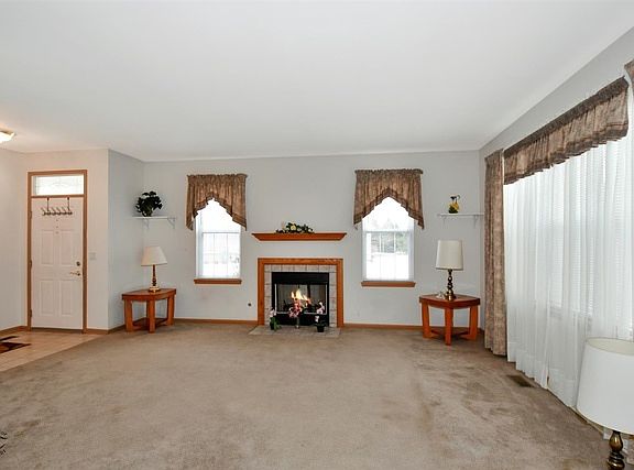 2nd image of 15956 Buckner Pond Way