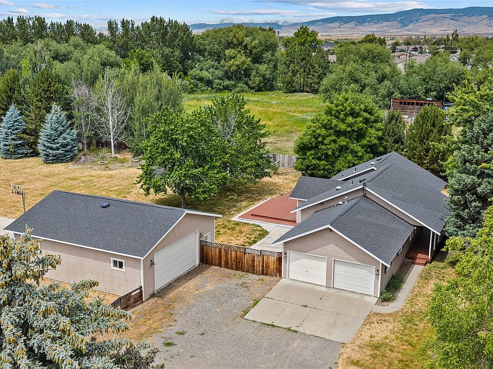 1st image of 611 E Kyllo Road