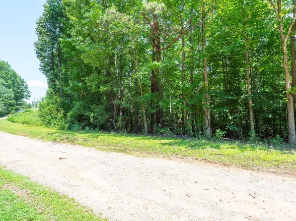 Kirby Dr, Morganton, NC 28655