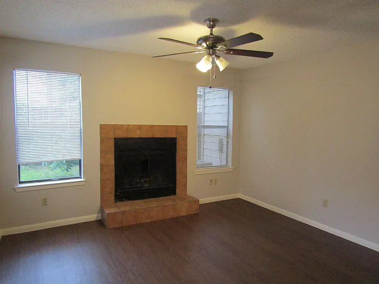 12312 Abney Dr — Photo 3