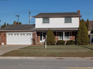 3803 Common Rd, Warren, MI 48092