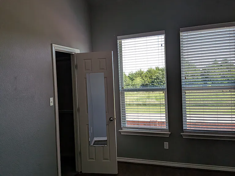 2525 Bonnie Ln — Photo 13