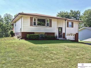 5716 S 113th St, Omaha, NE 68137