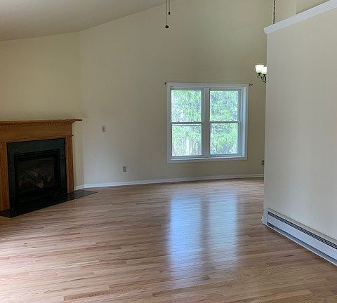 5th image of 3 Salem Ct #3C