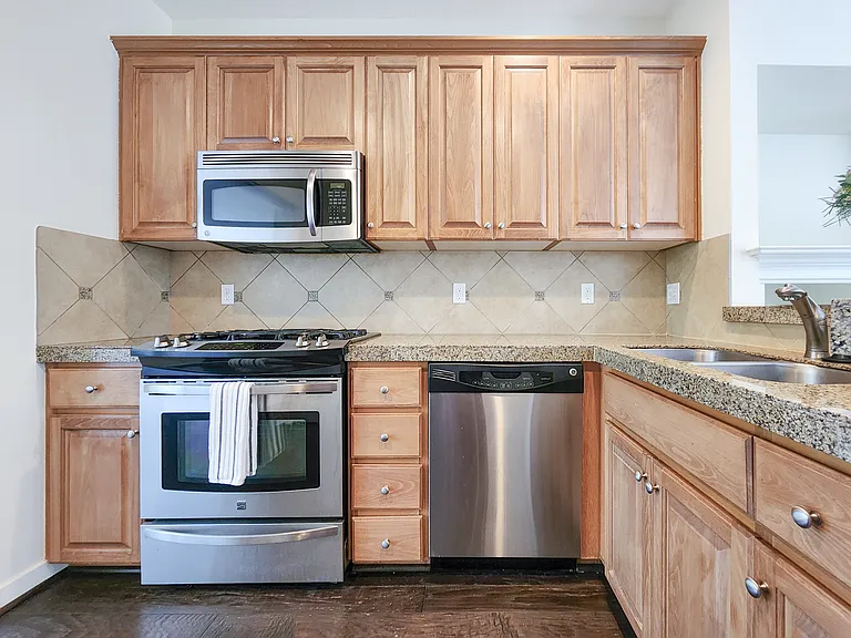 12838 NW Clement Ln — Photo 14