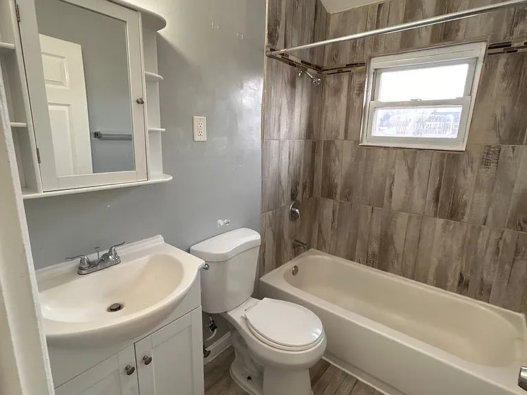 1409 Nicolay Way — Photo 7