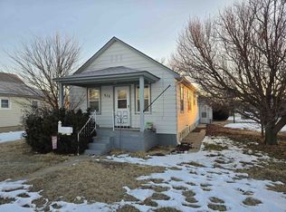 513 Dorrance St, Ellis, KS 67637