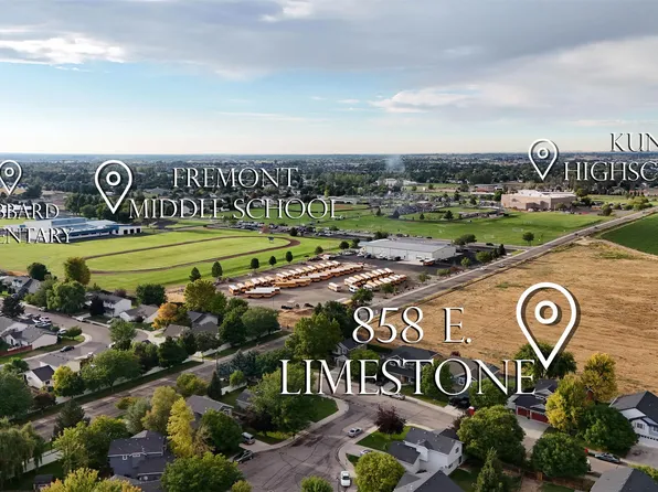 858 E Limestone St, Kuna, ID 83634