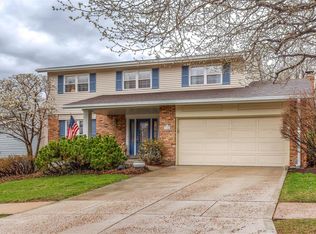 1144 Summit Meadows Dr, Fenton, MO
