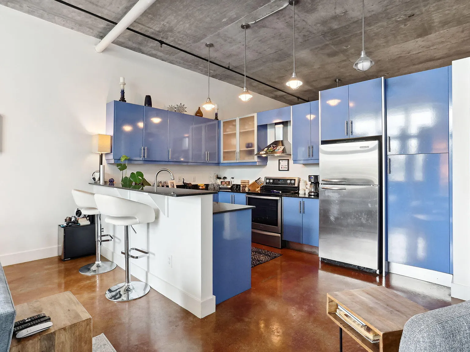1 bed, 1.0 bath, 927 sqft, $3,400 — Photo 4