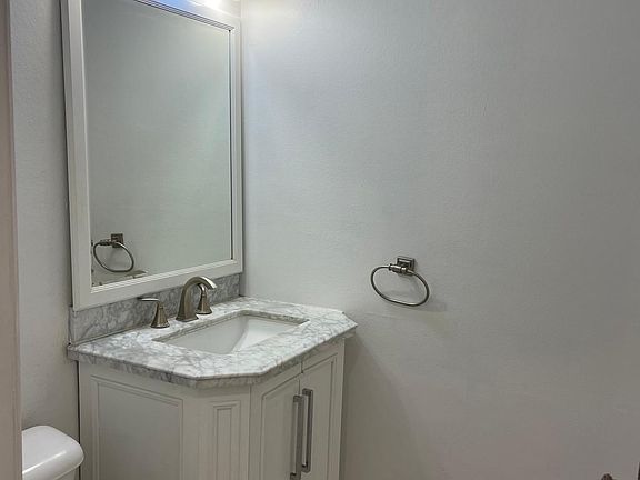 5th image of 1144 N Barston Ave