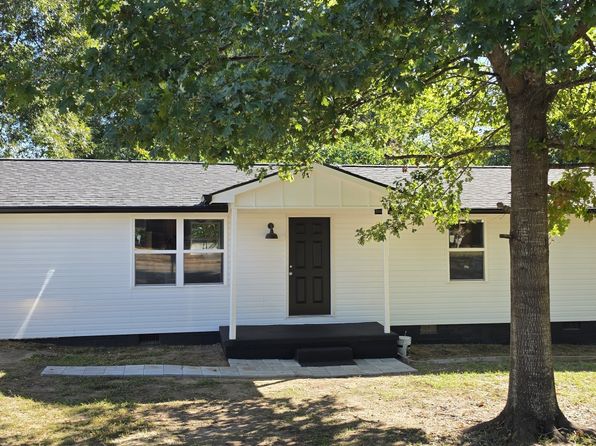 26 Boone Dr