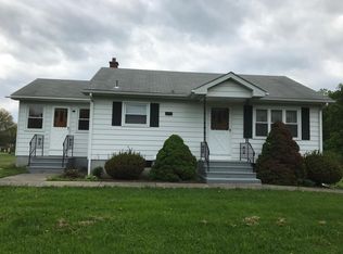 60 Bloomingrove Dr, Troy, NY 12180