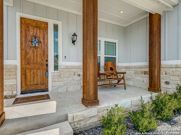 3rd image of 207 Ancient Oak Way