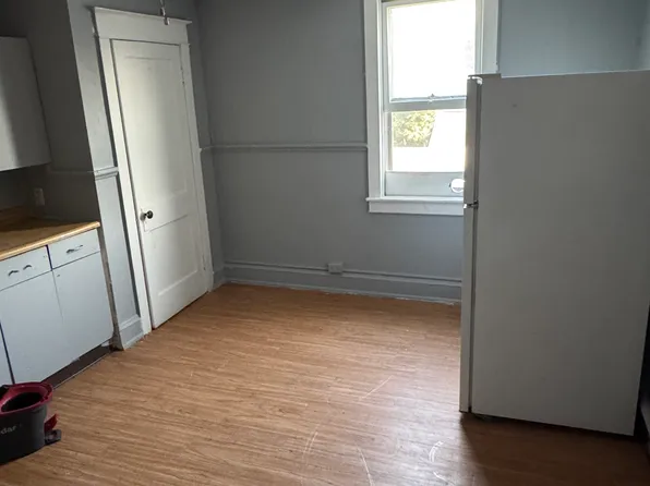 131 Schuylkill Ave #7, Tamaqua, PA 18252