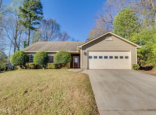 400 Flint Hill Ct, Lawrenceville, GA 30044