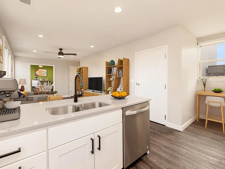 924 S 2nd St #3 — Photo 9