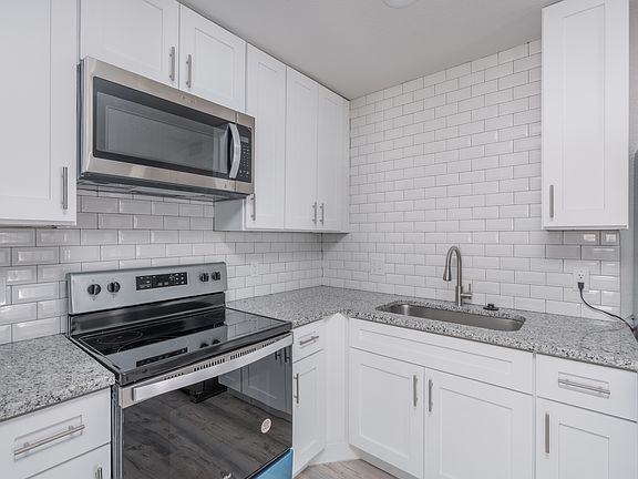 2nd image of 5914 Asbury Ave APT A