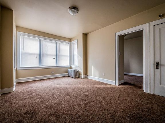 5th image of 5500 W Van Buren St