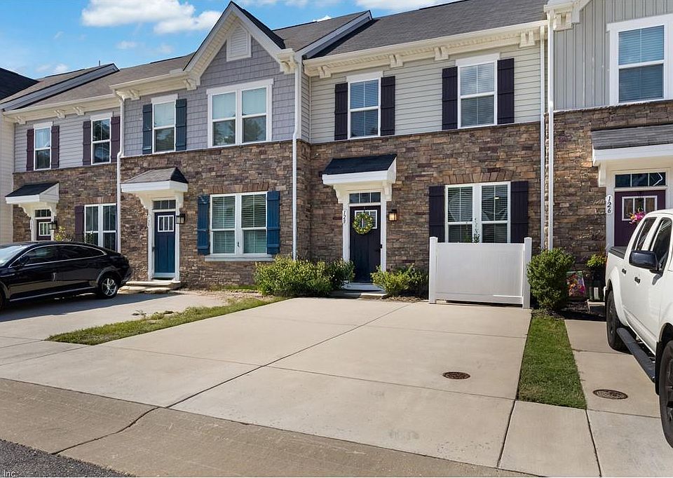 1st image of 128 Capeside Ct #14B