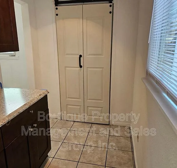 1815 N Westwood Ave #A — Photo 45
