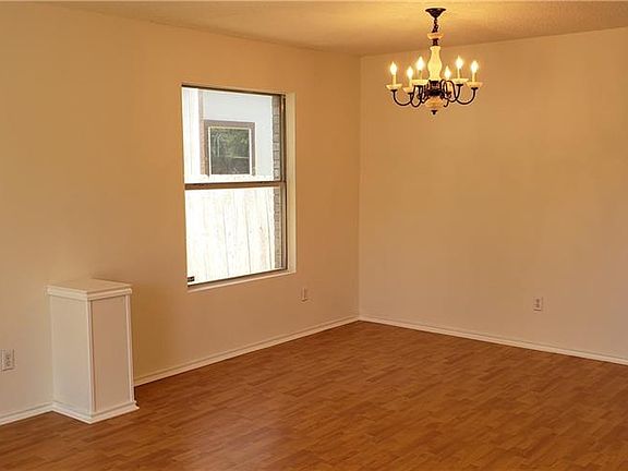 5th image of 14004 Lampting Dr