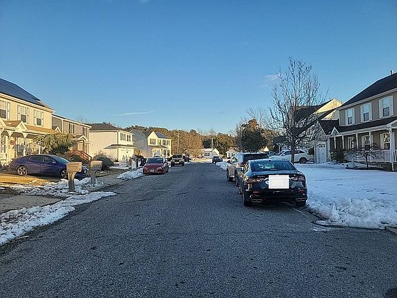 4th image of 10 Osbourn Ct