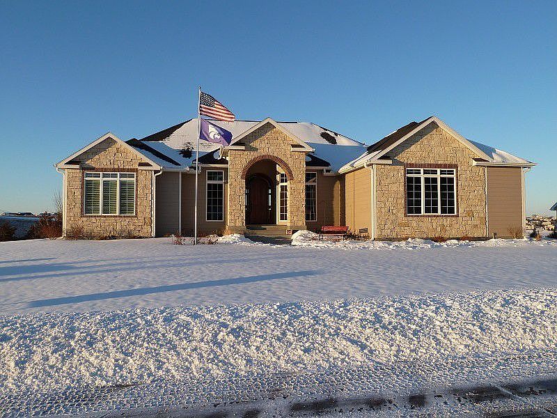 1st image of 4120 Berkshire Cir