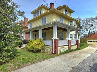 252 Wakelee Ave, Ansonia, CT 06401