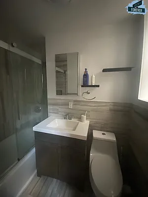 Rented by Fifth & Forever LLC | media 37