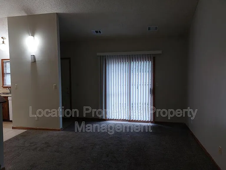 2807 Ridge Ct #B — Photo 5