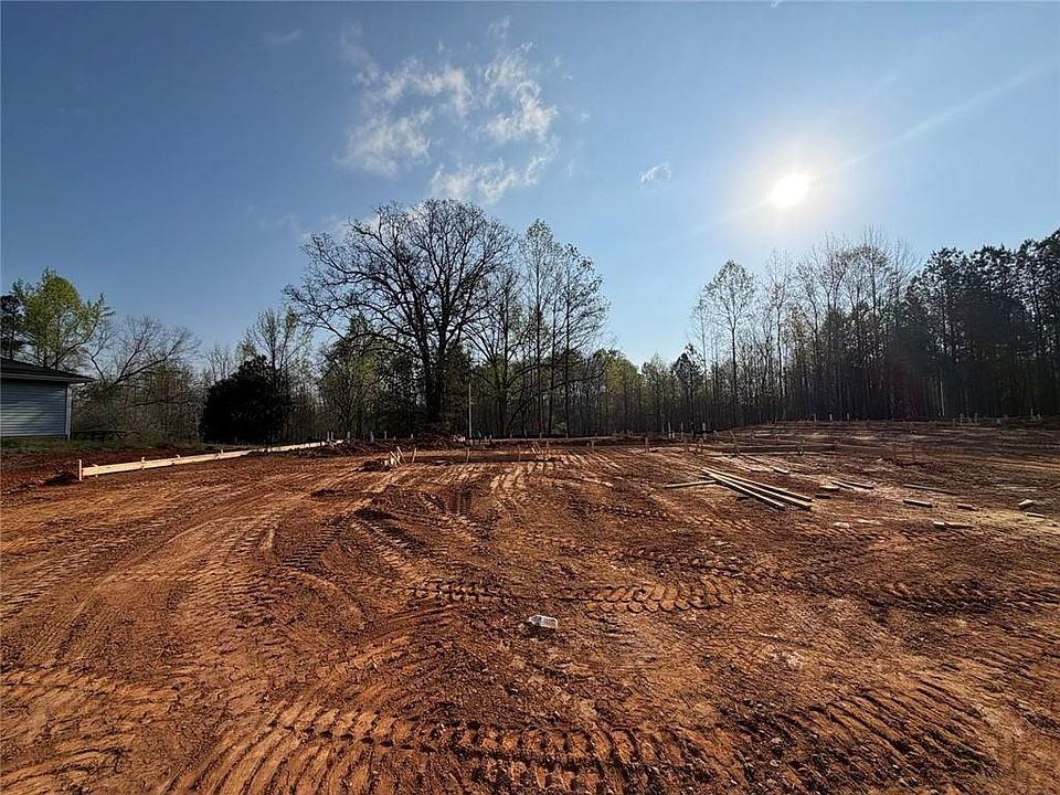 1st image of 663 Clyde Cole Rd