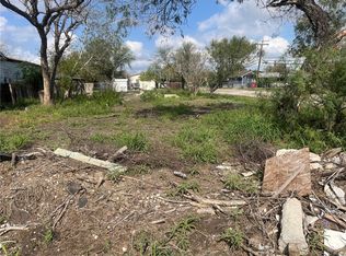 1201 Dakota St, Robstown, TX 78380