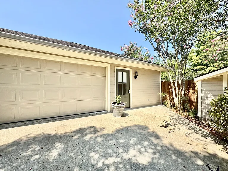 10942 Neale Fraser Dr #C — Photo 13