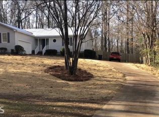 6138 Peake Rd, Macon, GA 31220