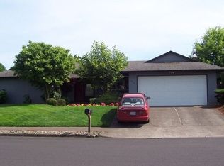 13746 NE Shaver St, Portland, OR 97230