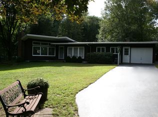 21 Franklin St, Medway, MA 02053