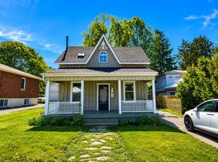 111 Penetang St, Barrie, ON L4M1V7
