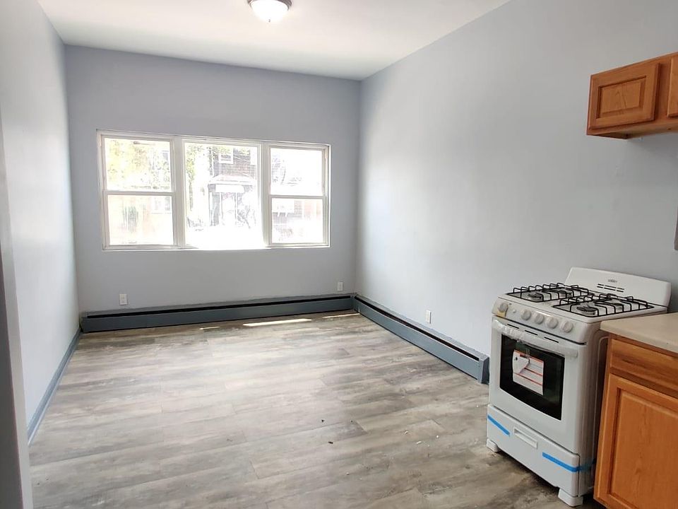 2nd image of 23 Beacon Ave #2