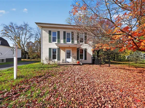 41 N School St, Orwell, OH 44076