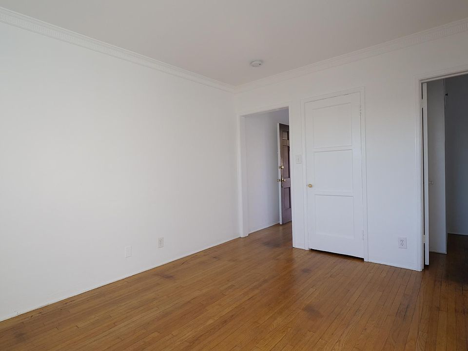 1st image of 1146 1/2 S Doheny Dr