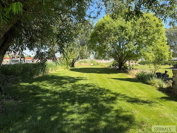 3rd image of W Siphon Rd