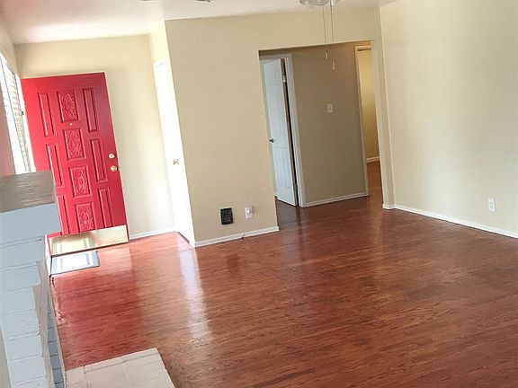 2nd image of 1225 Marlin Pl