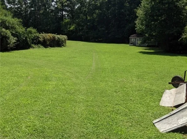 5400 Qualla Rd, Chesterfield, VA 23832