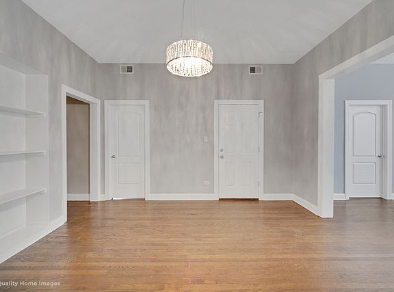 4th image of 6446 S Eberhart Ave