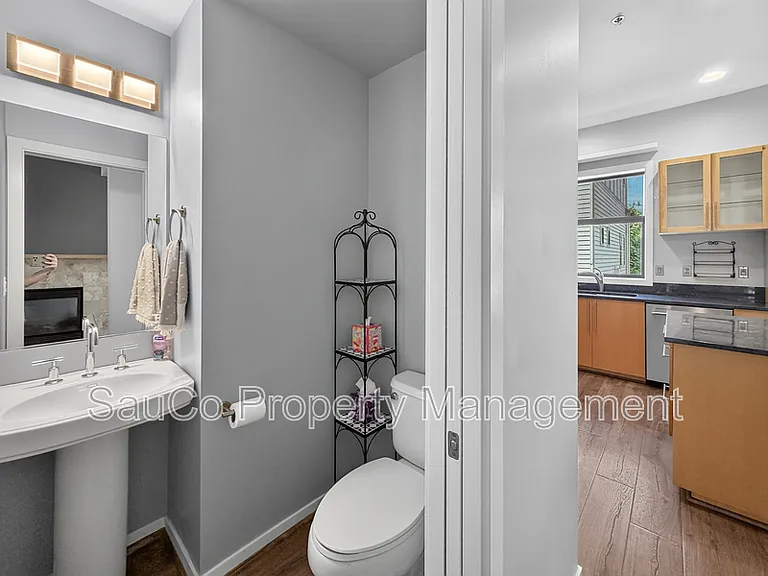 1420 NW 20th Ave — Photo 17