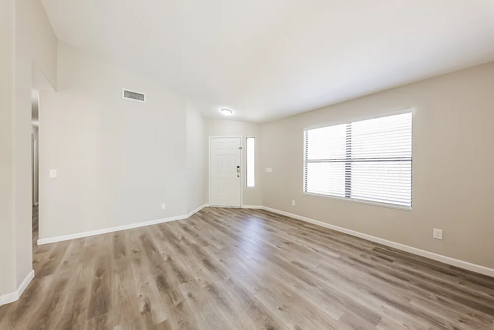 3 bed, 2.0 bath, 1491 sqft, $2,475 — Photo 4