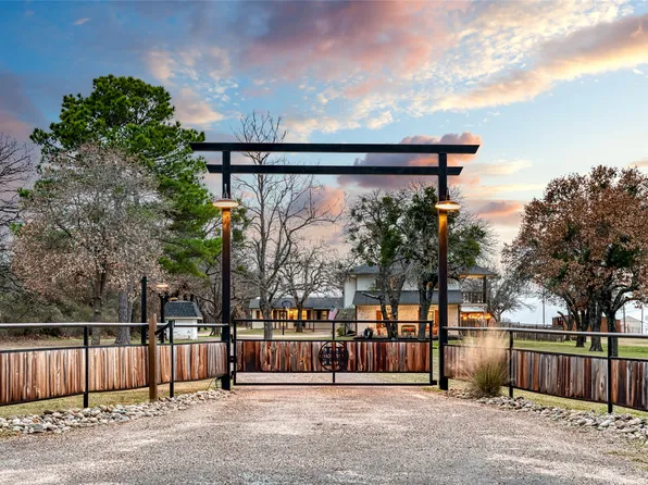 909 Grindstone Rd, Brock, TX 76087
