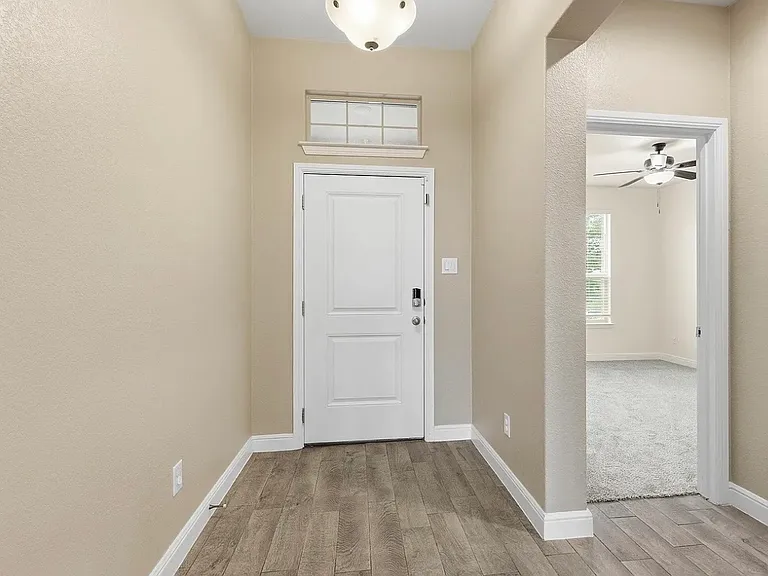 704 Wilmott Ter — Photo 19